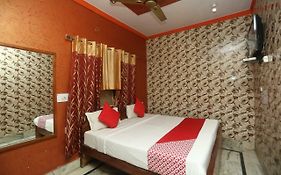 Hotel Rashmi Agra